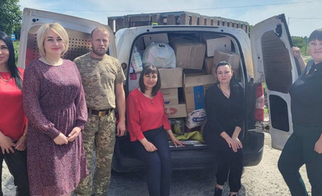 На Херсонщину прибуло понад 3 тонни допомоги від Красноградщини: що отримали постраждалі