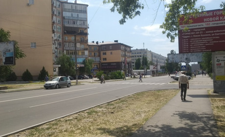 Чеченці, “росгвардія” і “гради”: як новокаховчанка рятувала себе і сина