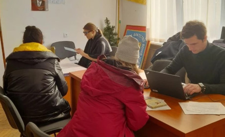 Вимушені переселенці знову можуть отримати фінансову допомогу