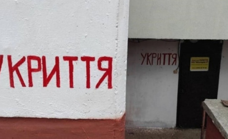 У Чернігові облаштують укриття згідно з новою інструкцією. Що обіцяють встановити всередині сховищ
