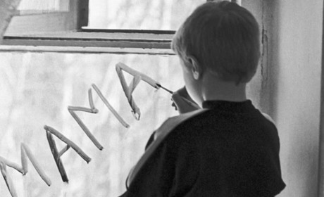 Депортація по-новому. На Луганщині окупанти вивозять до Росії дітей разом з матерями