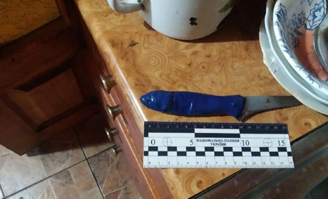 Прийшов по хліб: житель Сарненського району поранив сусіда