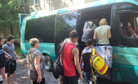 Безкоштовна евакуація з Торецької громади до Житомирської області: як записатися