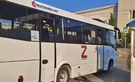 Окупаційна "столиця" Херсонщини лишилася без сполучення з Кримом