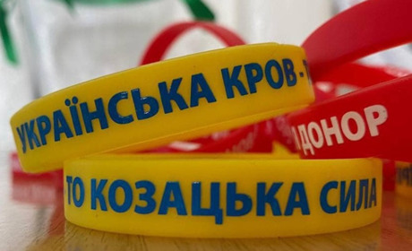 Чернігову терміново потрібна кров з негативним резус-фактором. Медики просять про допомогу