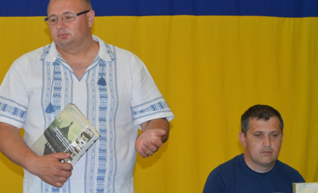 До 100-річчя Сікорського колеги засновника Заповідника видали монографію про всі музеї Переяслава