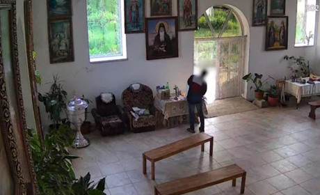 Закарпатець пограбував храм і одразу ж пішов у бар витрачати вкрадене