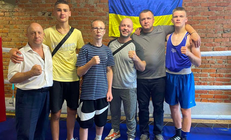 Барські боксери зайняли три перші місця та одне друге на відкритій першості з боксу