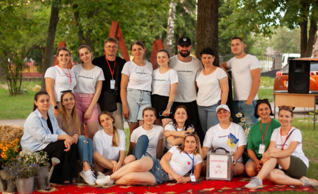 Понад 90 тисяч для бійців Сарненщини: «Титани добра» провели арт-пікнік