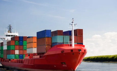 Морские перевозки: эффективность и важность в современной торговле