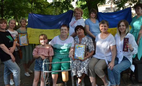 «Вітамінні смаколики для наших Соколиків» – волонтерські справи з солодким присмаком