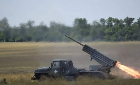 Росіяни завдали ракетний удар по Авдіївці і намагаються наступати в районі Мар'їнки