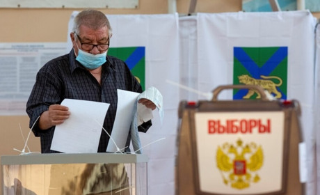 Аби сфальсифікувати результати виборів у Запорізькій області, окупанти дозволили голосувати росіянам
