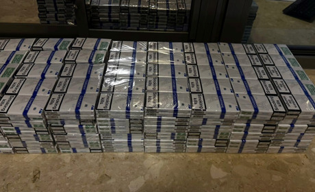 Майже 500 пачок контрабандних цигарок намагалася перевезти до Польщі 23-річна жінка