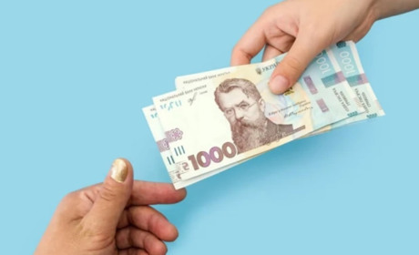 В Україні змінили порядок виплат переселенцям: хто отримуватиме допомогу, а кому буде відмовлено