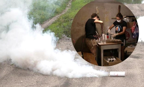 ДИМОВІ ШАШКИ ДЛЯ ВІЙСЬКОВИХ: ЯК І З ЧОГО ЇХ РОБОЯТЬ НІЖИНСЬКІ ВОЛОНТЕРИ