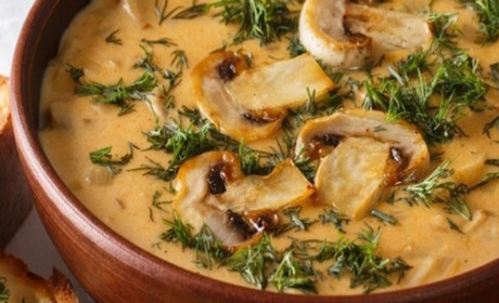 Готуємо сьогодні: рецепт польської солянки з печерицями