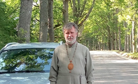 Єпископ Никодим повернувся з окупації в рідних Олешках на Херсонщині
