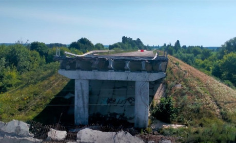 На Чернігівщині розпочали відбудову шляхопроводу для забезпечення сполучення з Київщиною та Сумщиною