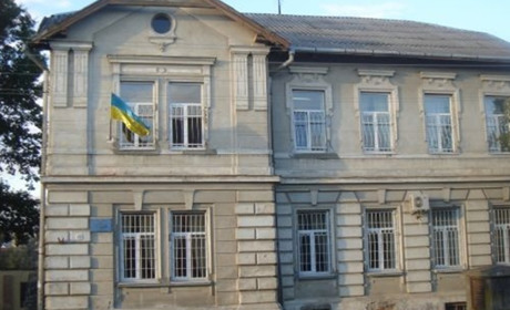850 грн штрафу: у Дрогобичі покарали матір хлопця, який потрапив до лікарні з алкогольним отруєнням