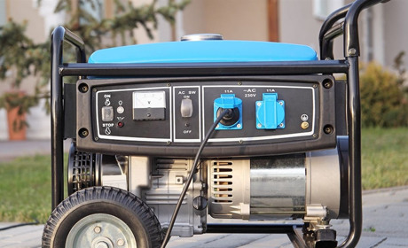 Що потрібно, щоб пережити зиму з відключеннями світла