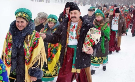 Вже офіційно: в Україні змінили дати святкування Різдва, Дня захисників та Дня державності