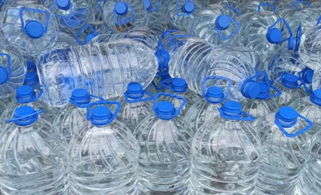 В Торецьку 31 липня безкоштовно видаватимуть бутильовану воду