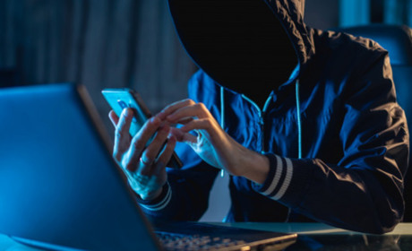 Онлайн-шахраї: жителька Чернігівщини втратила понад 90 тисяч гривень у соцмережі