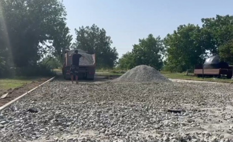 На Херсонщині окупанти анонсують масове будівництво дитячих майданчиків