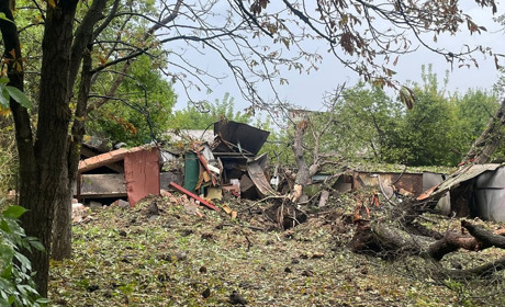 В Торецьку обстрілами ворог зруйнував адмінбудівлю. Ситуація на Донеччині на 2 серпня