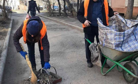 В одній з громад Покровського району і далі не будуть платити комунальні. Чиїм коштом банкет