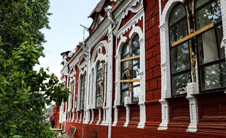 Росіяни пошкодили 100-річну будівлю краєзнавчого музею Гуляйполя