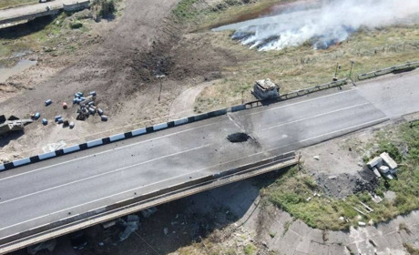 Удар по Генічеському мосту: мета ЗСУ перерізати автомобільне та залізничне сполучення із Кримом