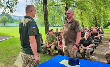 ДЕНЬ ВІЙСЬКОВОЇ ЧАСТИНИ У НІЖИНІ