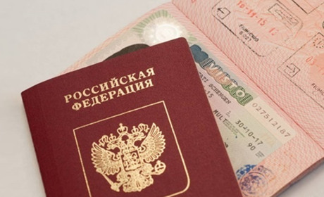 У жителів Мелітополя під час виїзду в Європу вимагають російські закордонні паспорти