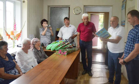 Працівників ветеринарної медицини Кагарличчини привітали з професійним святом