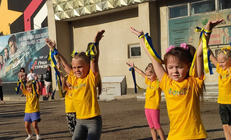 У Первомайську відбувся благодійний концерт: збирали кошти для ЗСУ