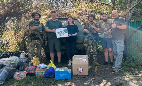 Журналісти та волонтери із Жовтих Вод відвезли допомогу військовим (відео): подорож на схід