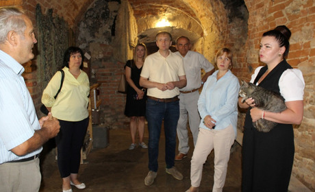 Новини воєнного часу. Старокостянтинівщина. Навчальний семінар, робота комунальних підприємств