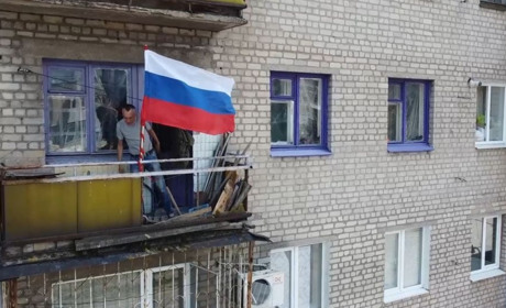На окупованій Херсонщині Херсонської колаборанти знищують документи або вивозять в рф