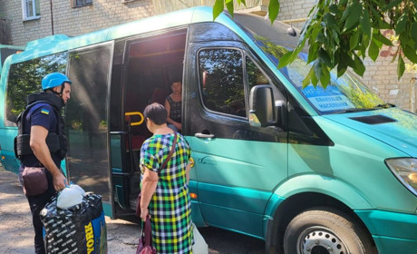 Обов’язкова евакуація з Донеччини триває. 22 серпня черговий безоплатний рейс до Дніпра