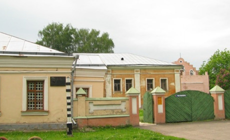 Бажаєте побачити незвичайні поштові конверти, тоді вам у відділ Музей «Поштова станція»...