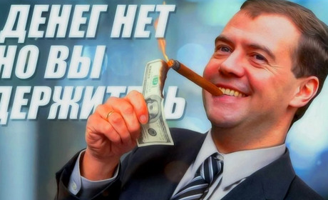 Безгрошів’я. На Луганщині окупанти розраховуються з працівниками підприємств продуктовими наборами