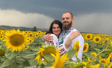 "Вітаємо молодят!" - На фронті одружилися військовослужбовці волноваської бригади ТрО. Фото