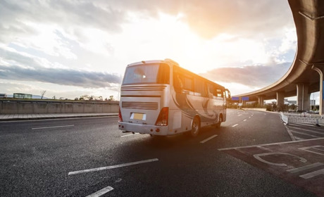 Пасажирські автобуси не зможуть перетнути кордлон, якщо не буде визначено клас екологічності