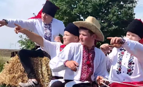 «Їхали козаки полем»: народознавчий проєкт театралів-аматорів зі Звиняча на Чортківщині