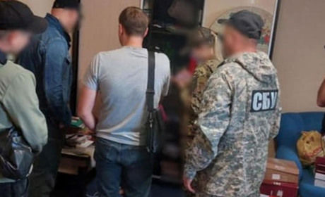 Незаконне переправлення через кордон: чотирьох осіб з області підозрюють у злочині