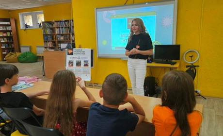 Олена Красовська: “Бачу зараз багато маніпуляції в інформаційному просторі”