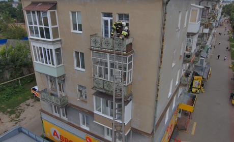 По автодробині на 5 поверх: як у Шостці рятували літню жінку