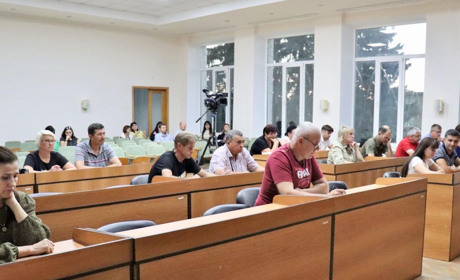 Допомога сім’ям загиблих та оновлення Дошки пошани: які рішення прийняв виконком міськради